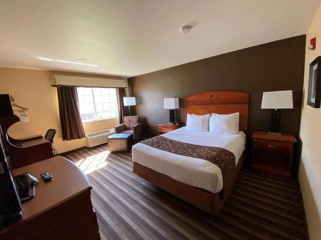 Bed in Best Western Manhattan Inn