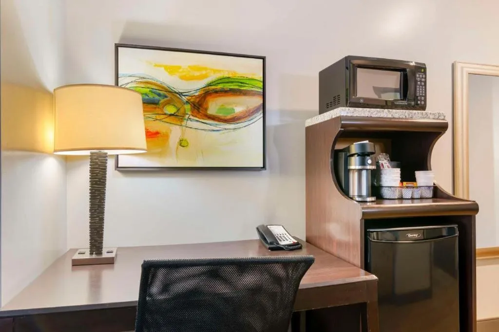 Best Western Plus Olathe Hotel