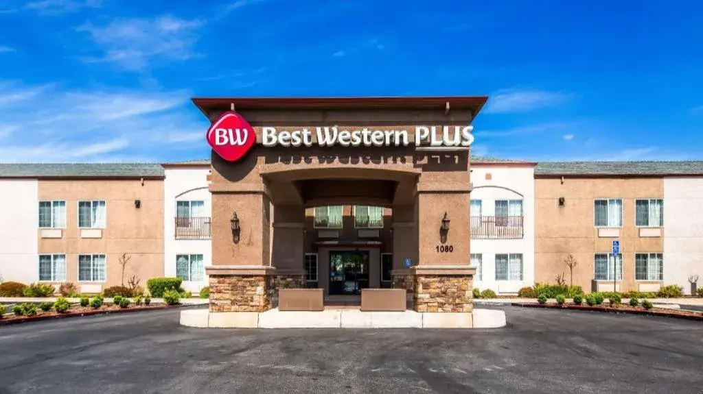 Best Western Plus Twin View Inn & Suites Best Western Plus Twin View Inn & Suites