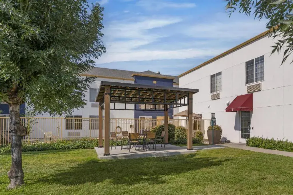 Best Western Plus Twin View Inn and Suites Best Western Plus Twin View Inn and Suites