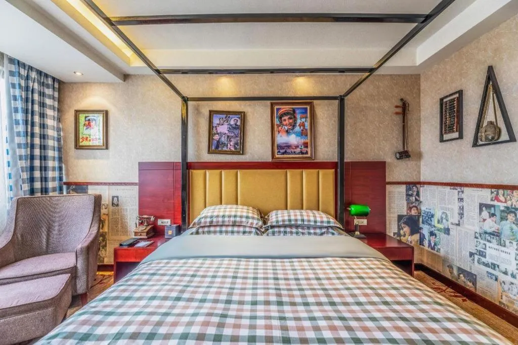 Bed in Changsha Huatian Hotel