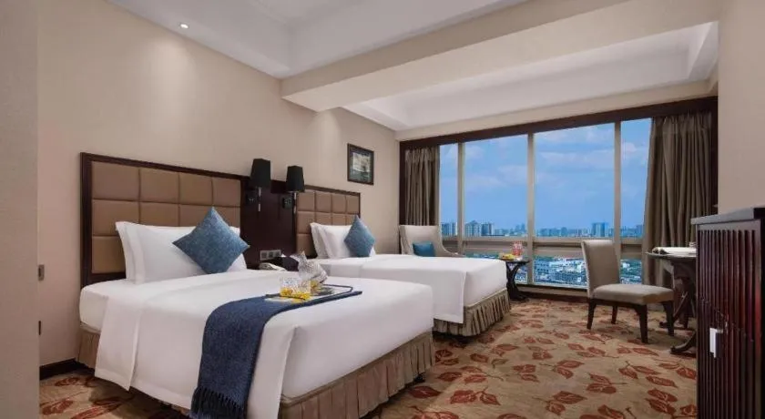 Bed in Changsha Huatian Hotel