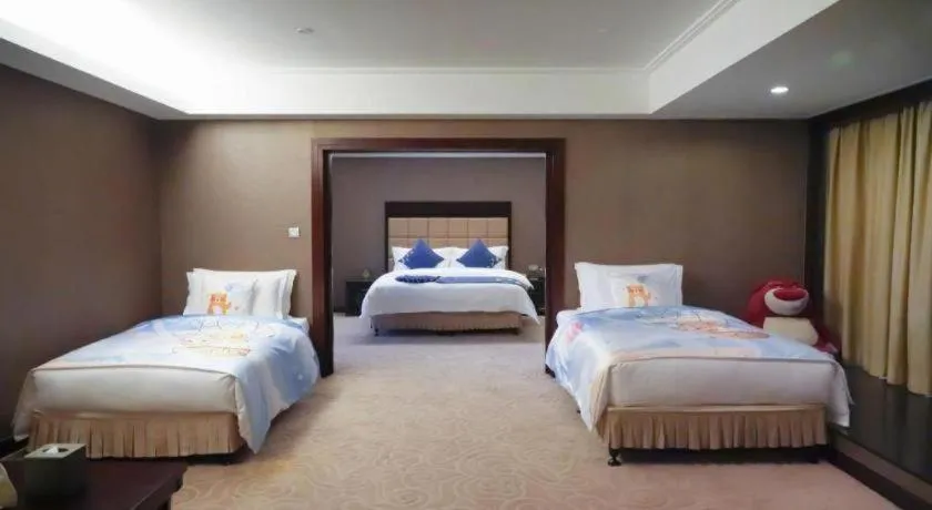 Bed in Changsha Huatian Hotel