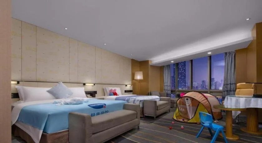 Bed in Changsha Huatian Hotel