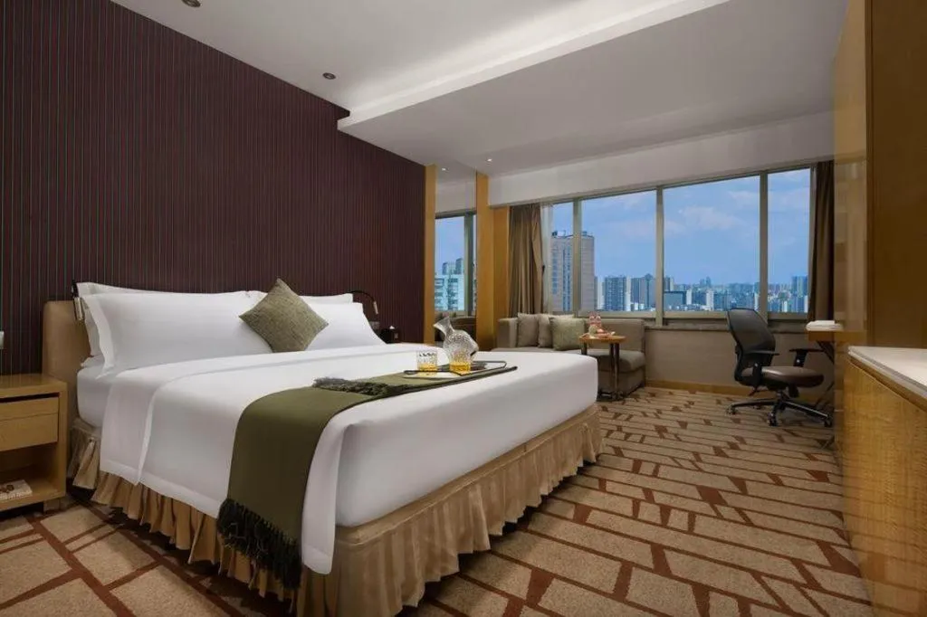 Bed in Changsha Huatian Hotel