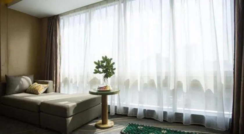 Bed in Changsha Huatian Hotel