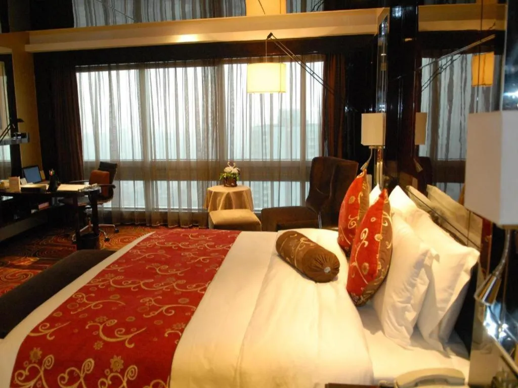 Bed in Changsha Huatian Hotel