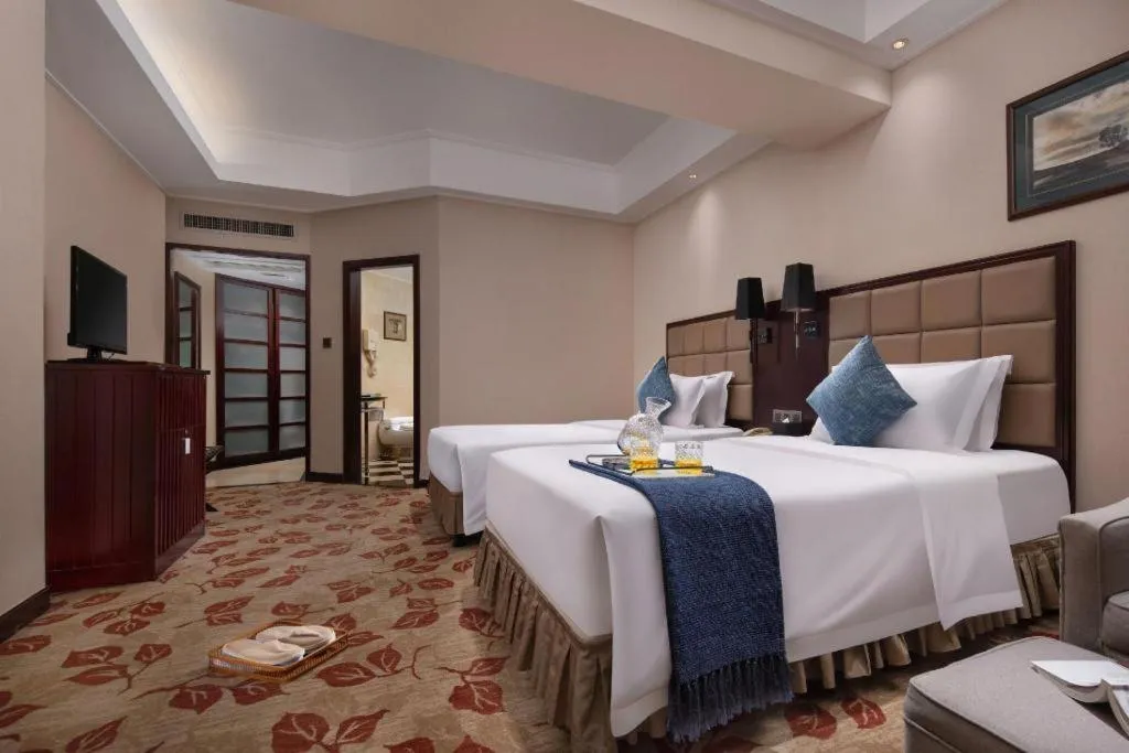 Bed in Changsha Huatian Hotel