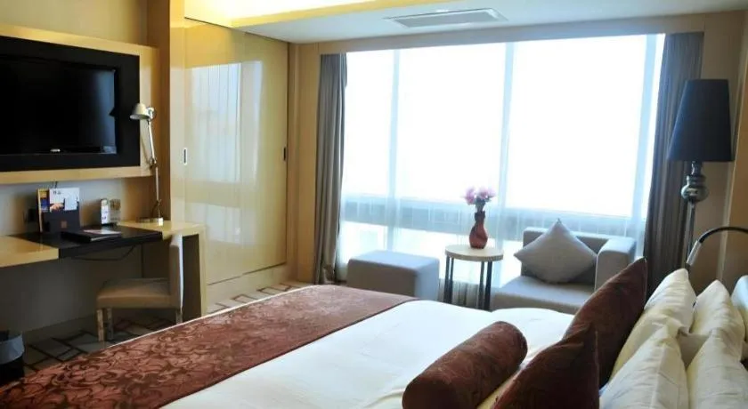 Bed in Changsha Huatian Hotel