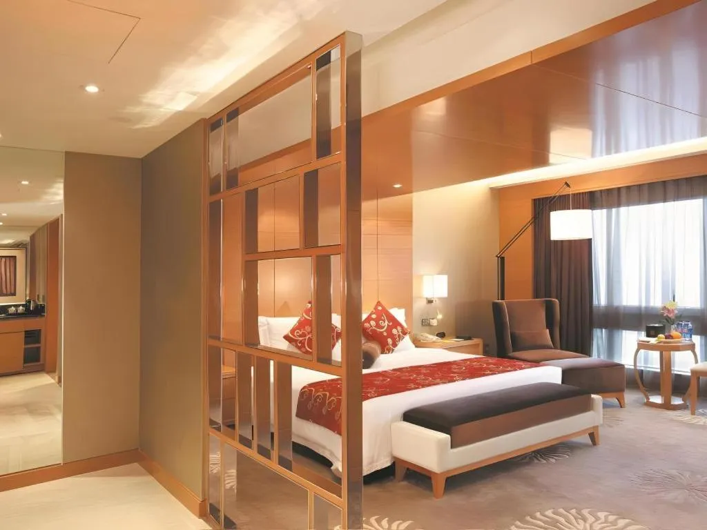 Bed in Changsha Huatian Hotel