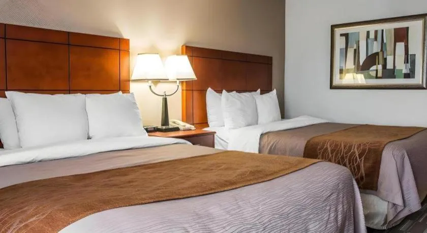 Bed in Comfort Inn & Suites University South