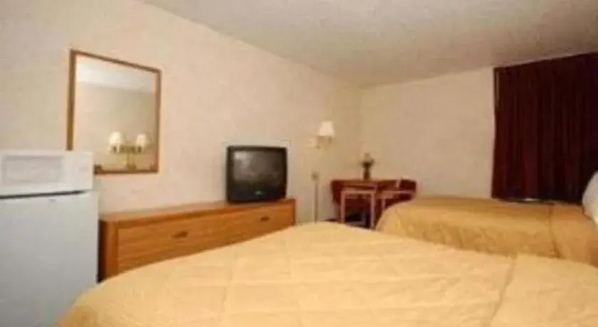 Quality Inn Waynesburg - Morrisville Quality Inn Waynesburg - Morrisville