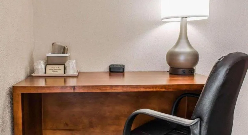 Quality Inn Waynesburg - Morrisville