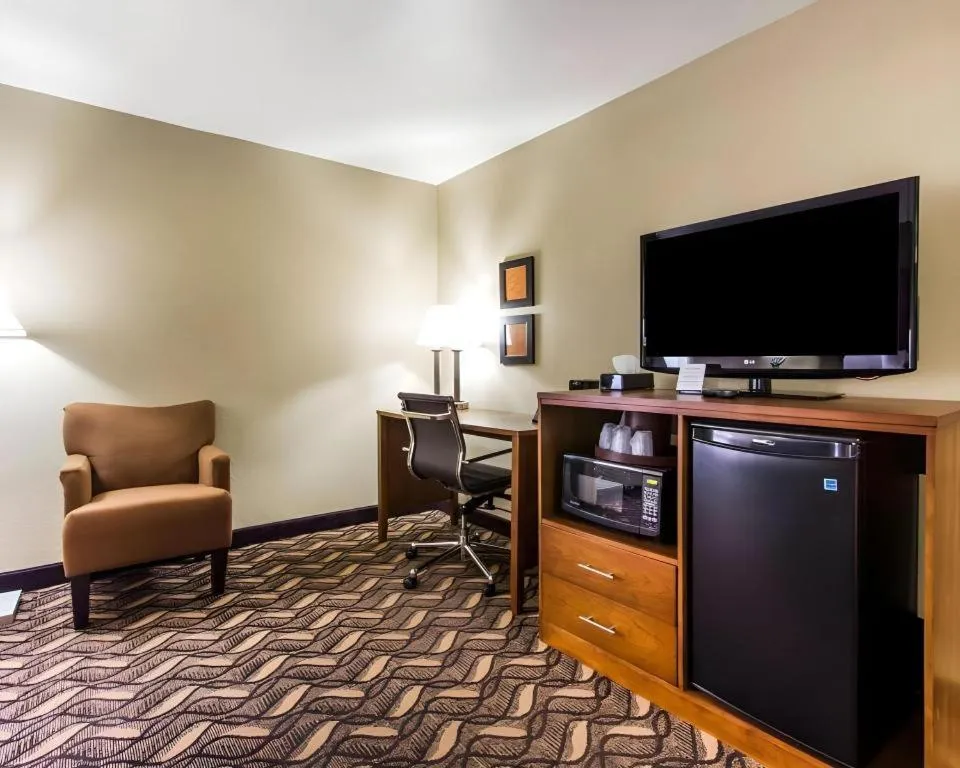 AmericInn by Wyndham Memphis East