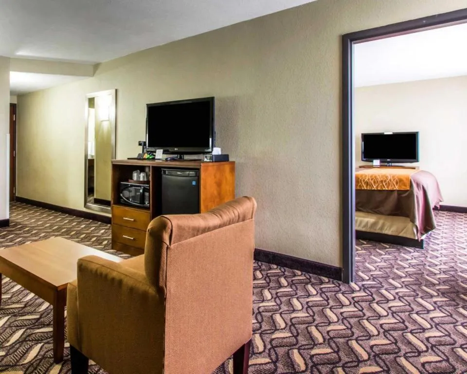 Bed in AmericInn by Wyndham Memphis East