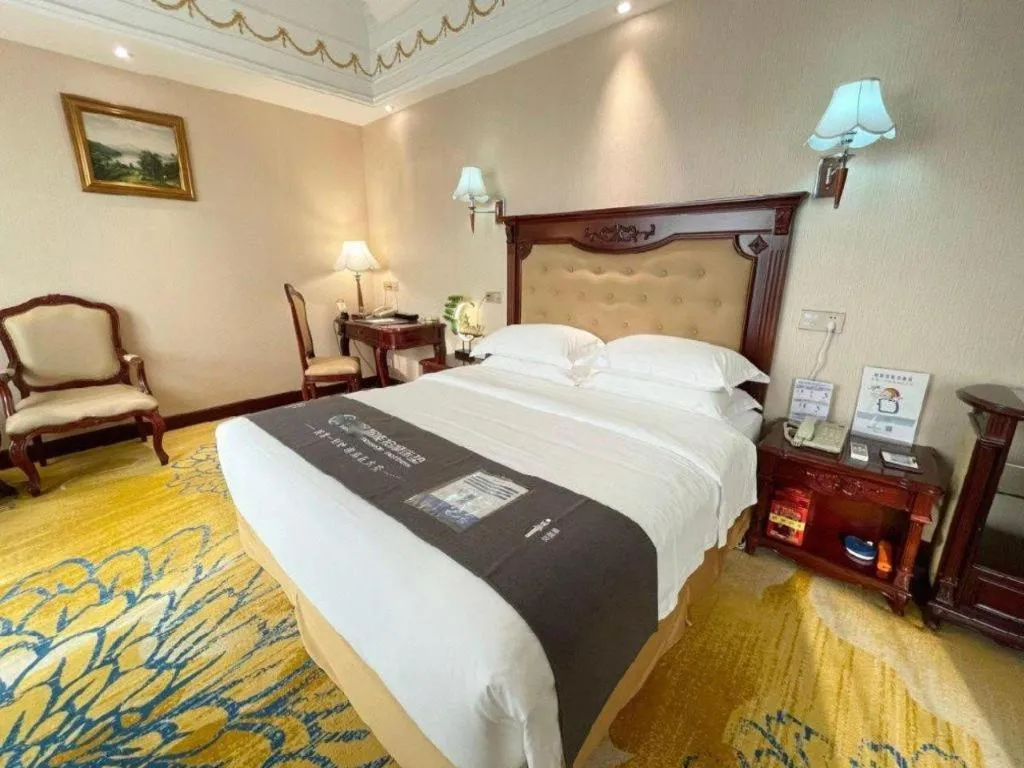 Bed in Changsha Mingchen International Hotel