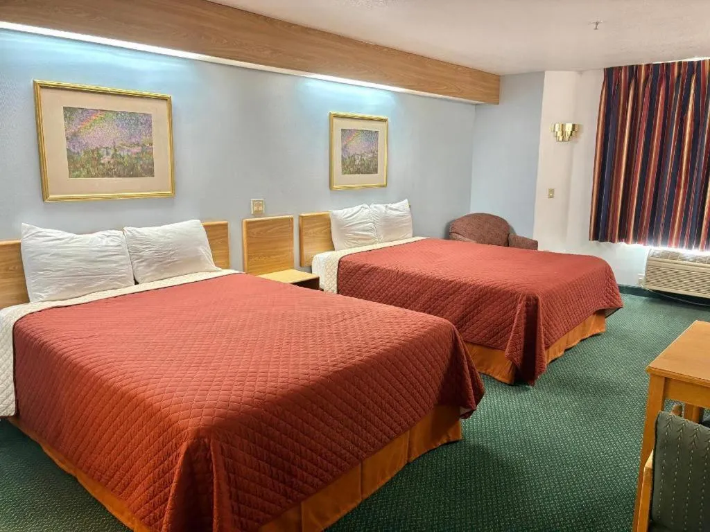 Bed in Rodeway Inn Salem Northgate