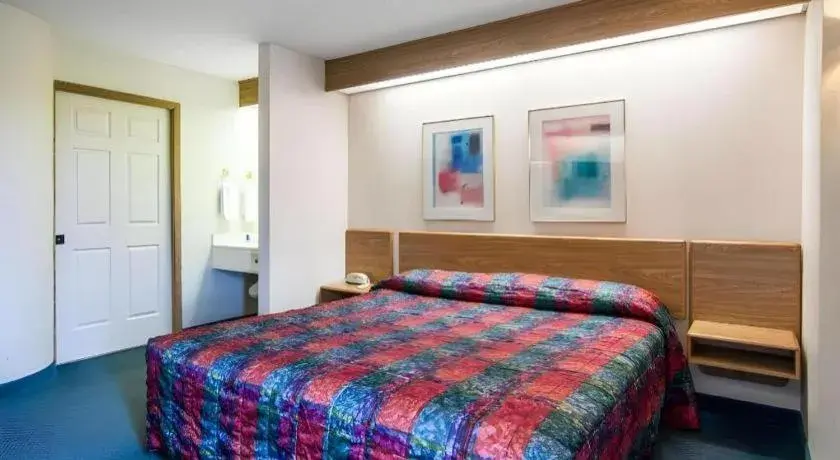 Bed in Rodeway Inn Salem Northgate Bed in Rodeway Inn Salem Northgate