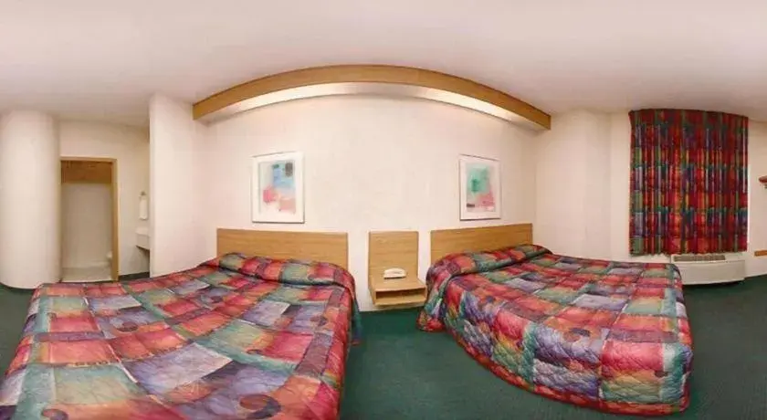 Bed in Rodeway Inn Salem Northgate Bed in Rodeway Inn Salem Northgate