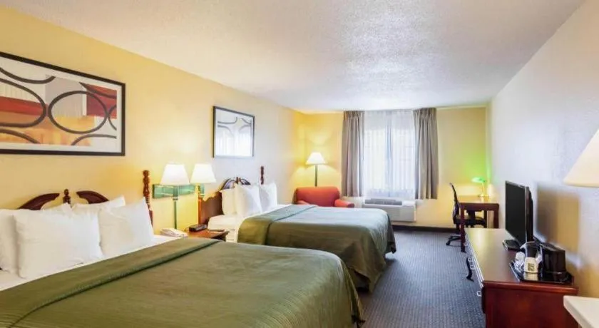 Quality Inn & Suites Lincoln North