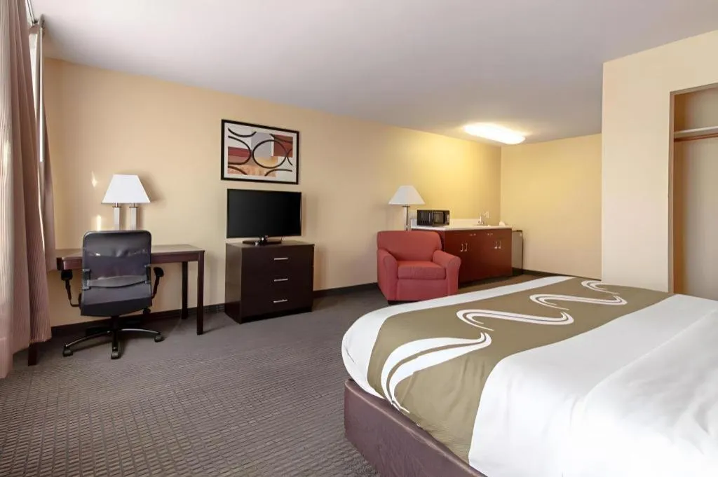Quality Inn & Suites Lincoln North