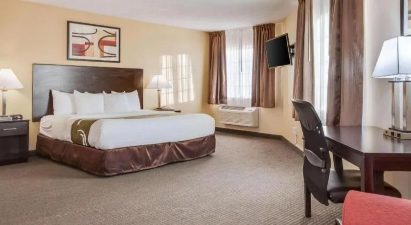 Quality Inn & Suites Lincoln North