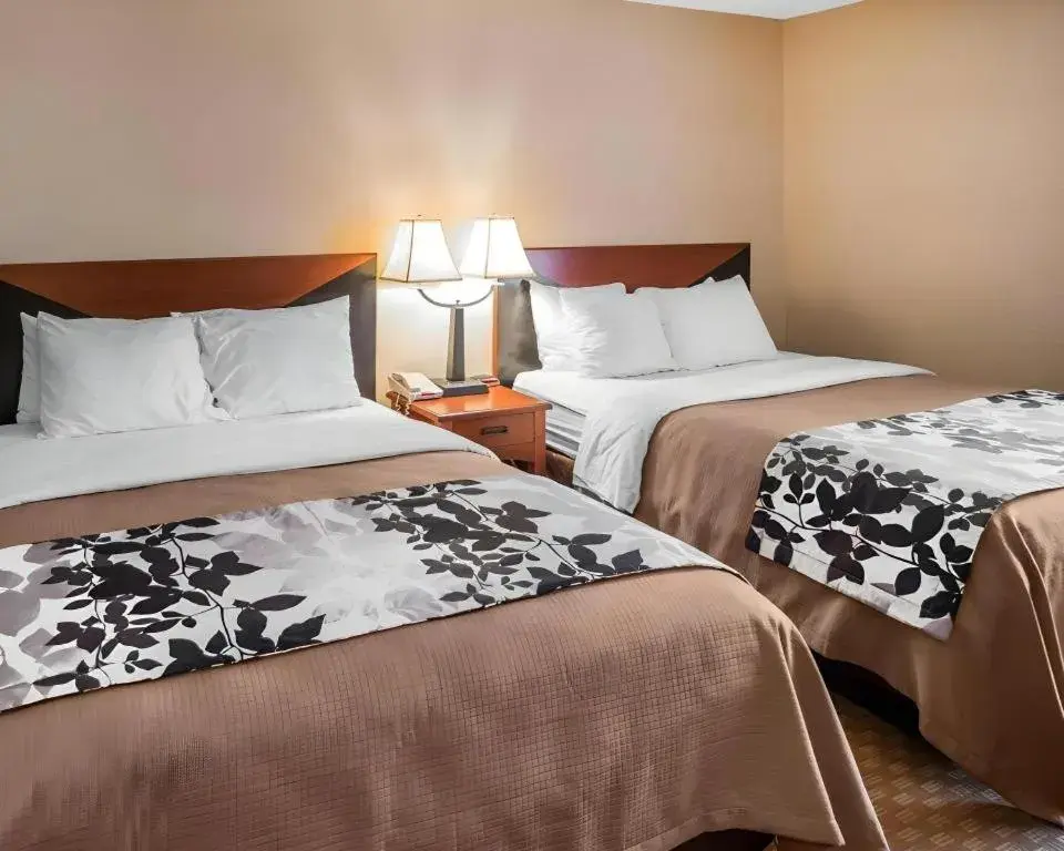 Bed in Rodeway Inn & Suites Salina South Bed in Rodeway Inn & Suites Salina South