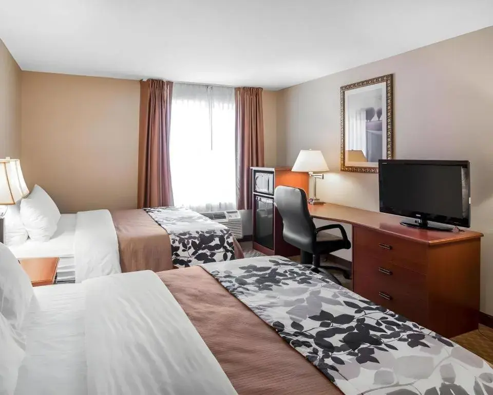 Bed in Rodeway Inn & Suites Salina South Bed in Rodeway Inn & Suites Salina South