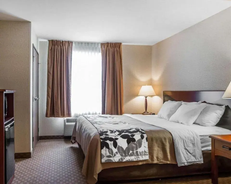Bed in Rodeway Inn & Suites Salina South Bed in Rodeway Inn & Suites Salina South