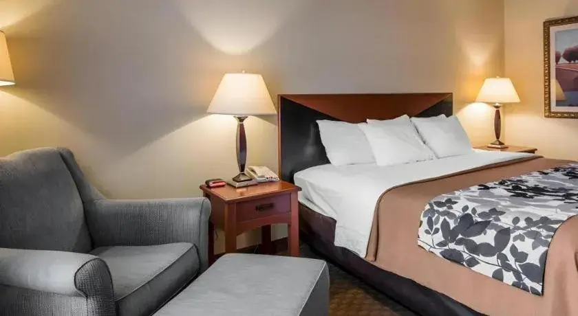 Bed in Rodeway Inn & Suites Salina South Bed in Rodeway Inn & Suites Salina South