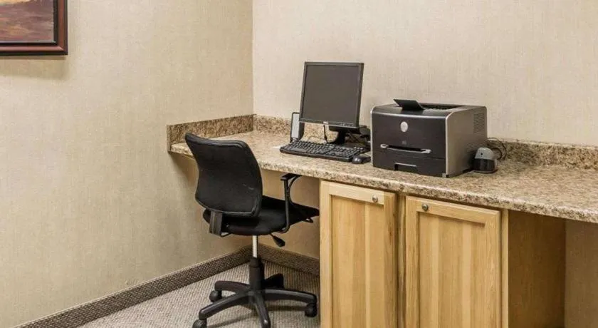 Rodeway Inn & Suites Salina South