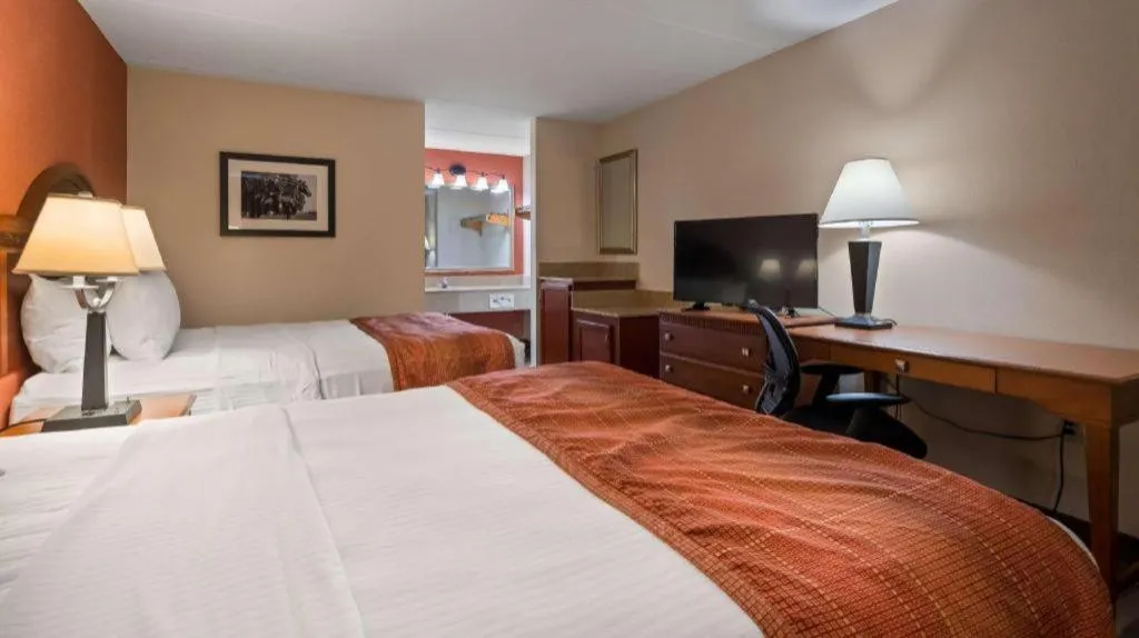 Bed in Best Western Shelbyville Inn and Suites Celebration Inn