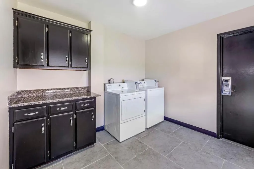 Best Western Shelbyville Inn and Suites Celebration Inn