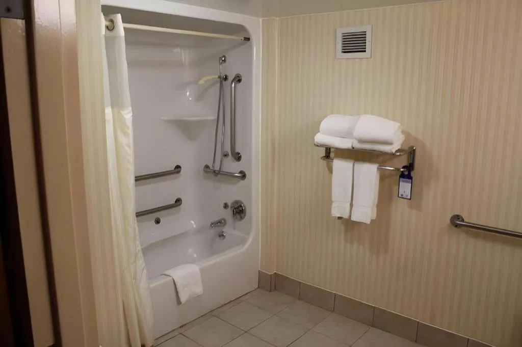 Best Western Shelbyville Inn and Suites Celebration Inn