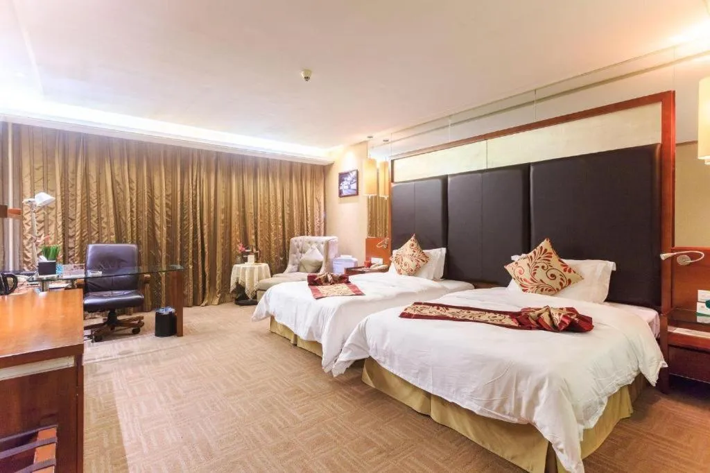 Bed in Changsha Xiaoxiang Huatian Hotel