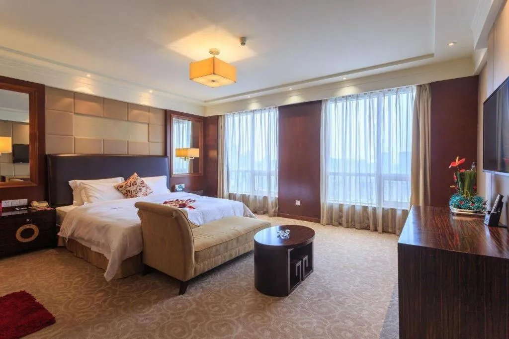 Bed in Changsha Xiaoxiang Huatian Hotel