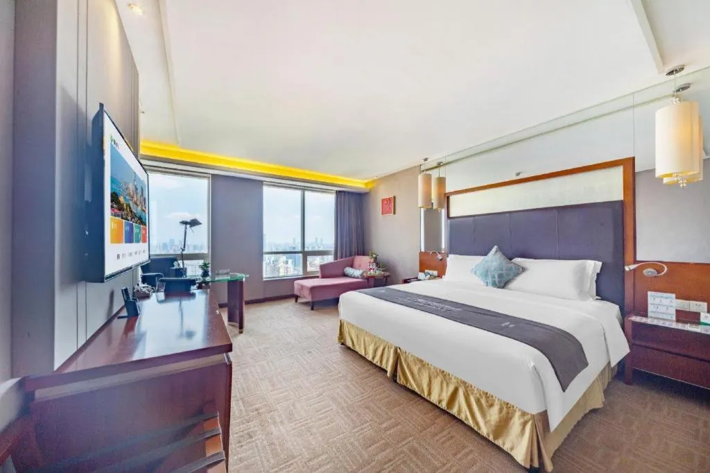 Bed in Changsha Xiaoxiang Huatian Hotel