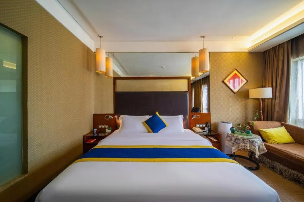 Bed in Changsha Xiaoxiang Huatian Hotel