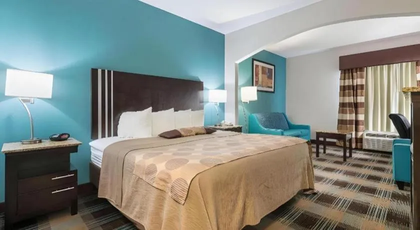 Bed in Best Western Plus DeRidder Inn and Suites