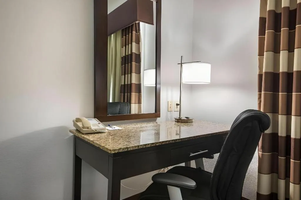 Best Western Plus DeRidder Inn and Suites