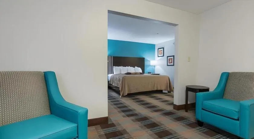 Bed in Best Western Plus DeRidder Inn and Suites