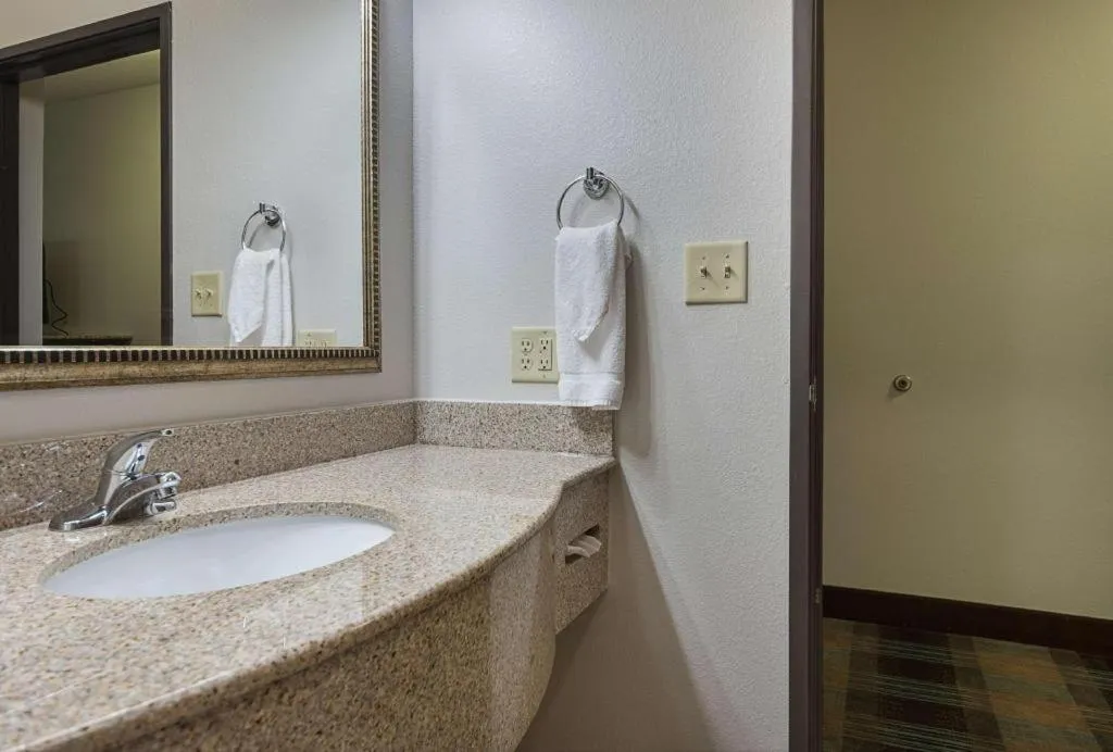 Best Western Plus DeRidder Inn and Suites