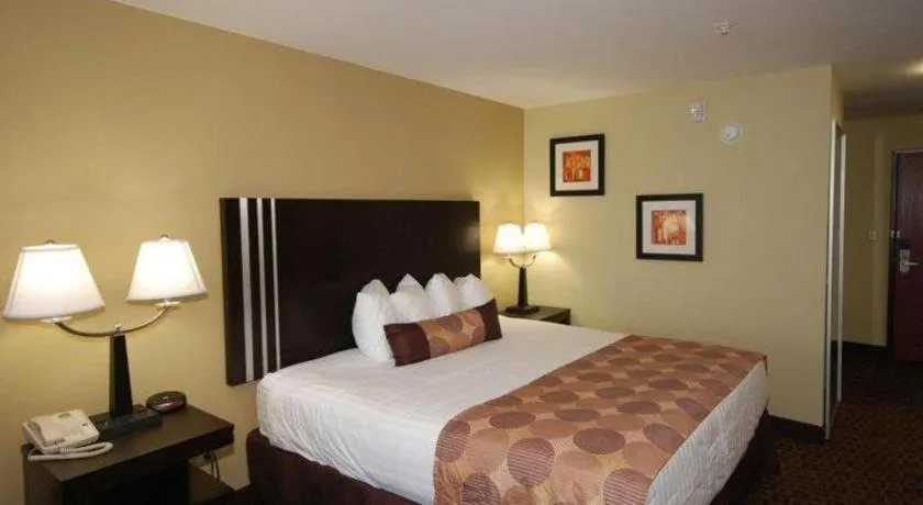 Bed in Best Western Plus DeRidder Inn and Suites