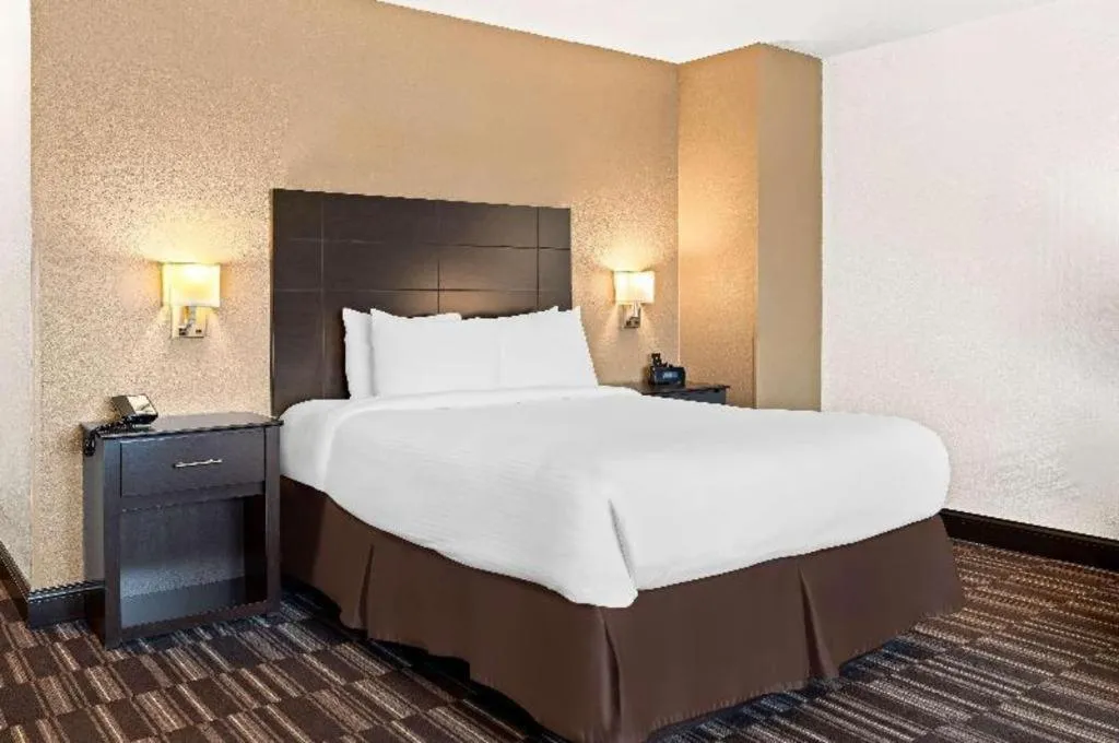 Bed in Best Western Monticello Gateway Inn