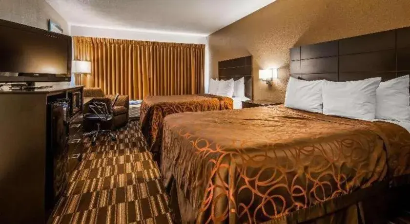 Bed in Best Western Monticello Gateway Inn Bed in Best Western Monticello Gateway Inn