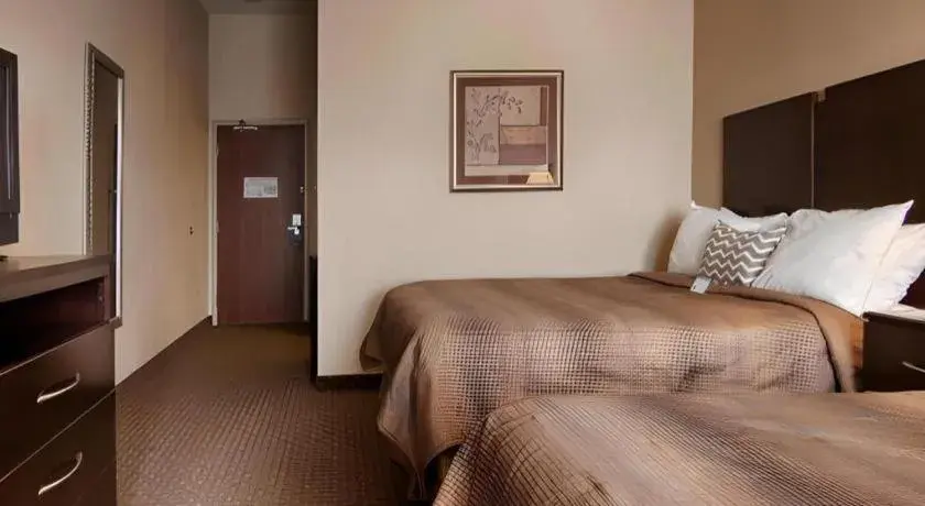 Bed in Quality Inn Bed in Quality Inn