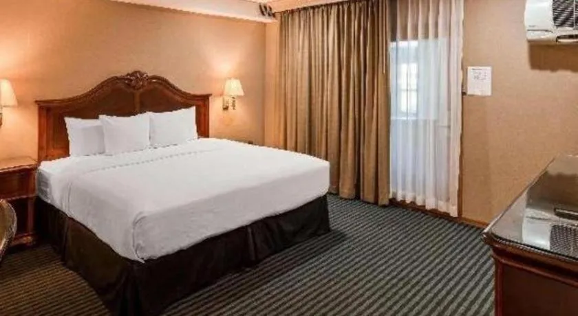 Bed in Best Western River Terrace