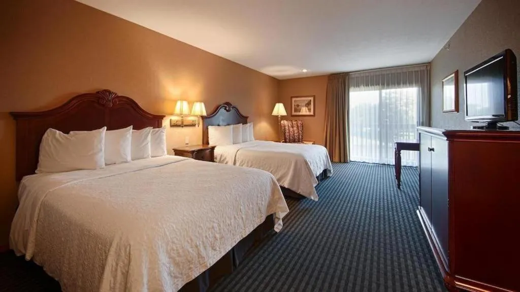 Bed in Best Western River Terrace