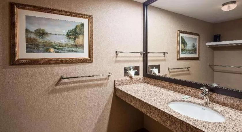 Best Western River Terrace