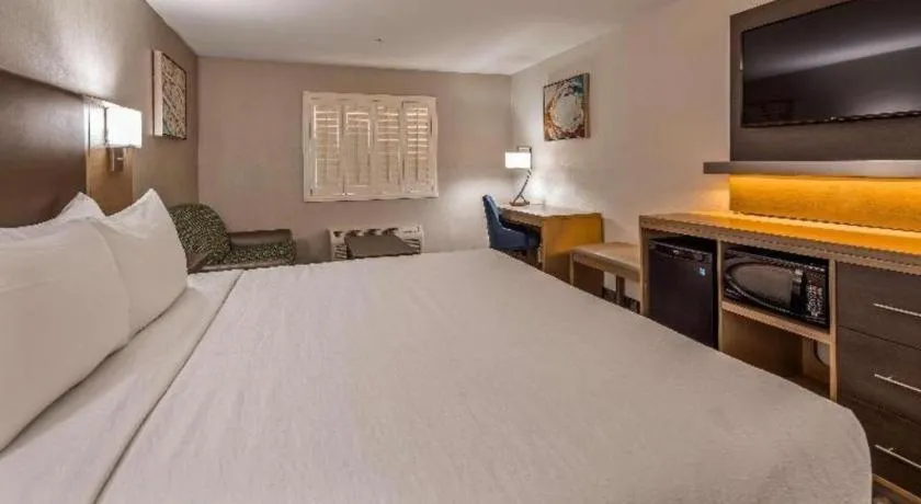 Bed in Best Western Plus Safford